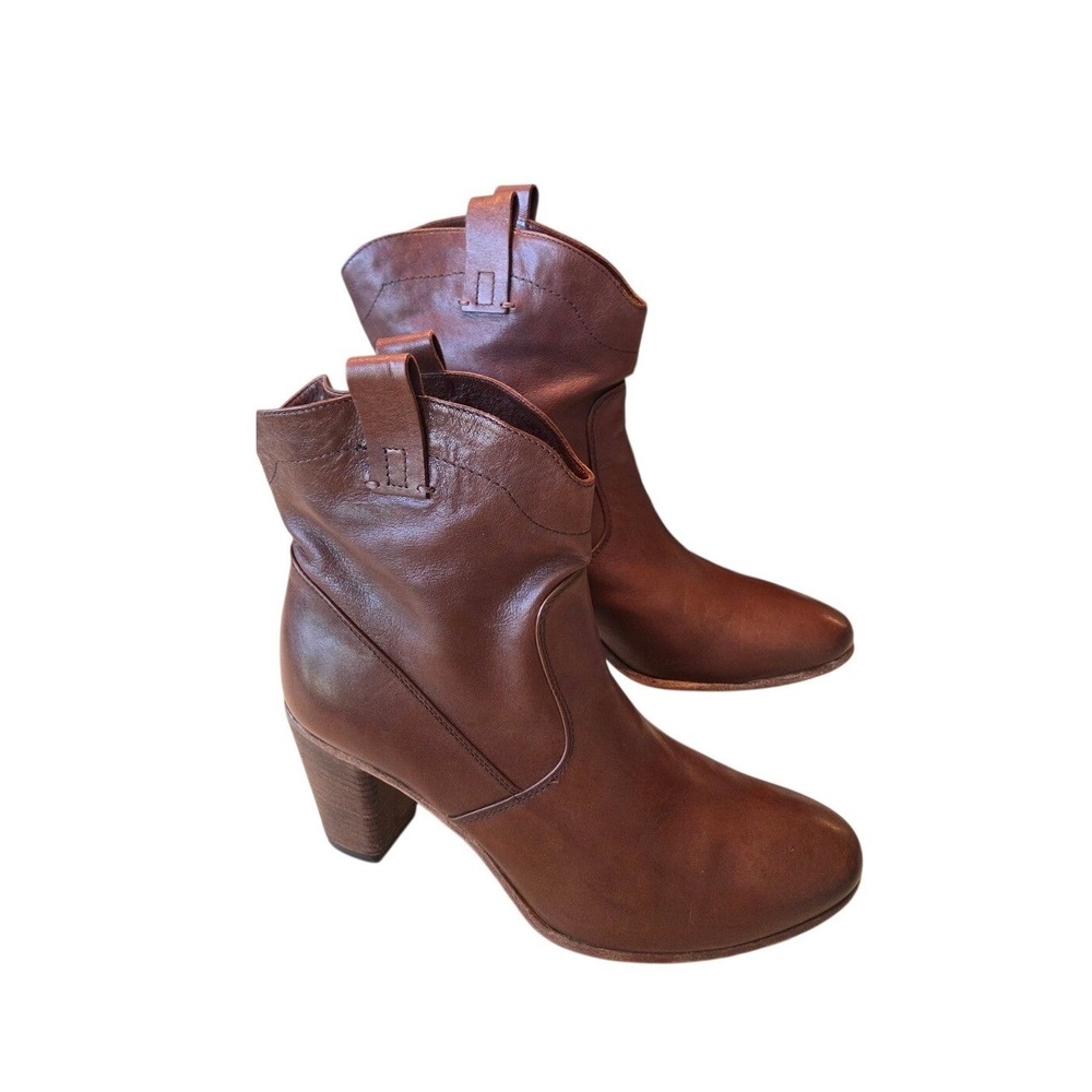 ALBERTO FERMANI Cognac Leather Ankle Boots Made in Italy Size 9.5 Leather sole